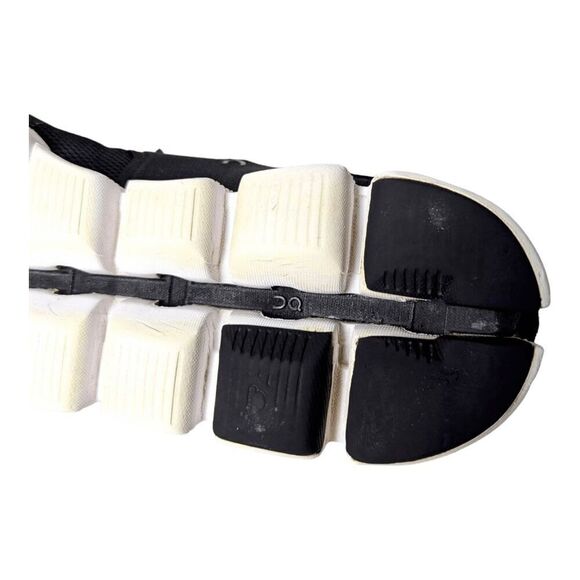 ON RUNNING Cloud 2.0 'Black White' Running Shoes Size 10 - Picture 12 of 14